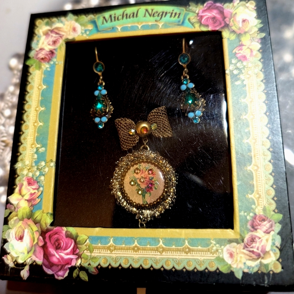 Michal Negrin Earrings and Brooch Demi Parure Swarovski Crystal Set - Picture 2 of 4